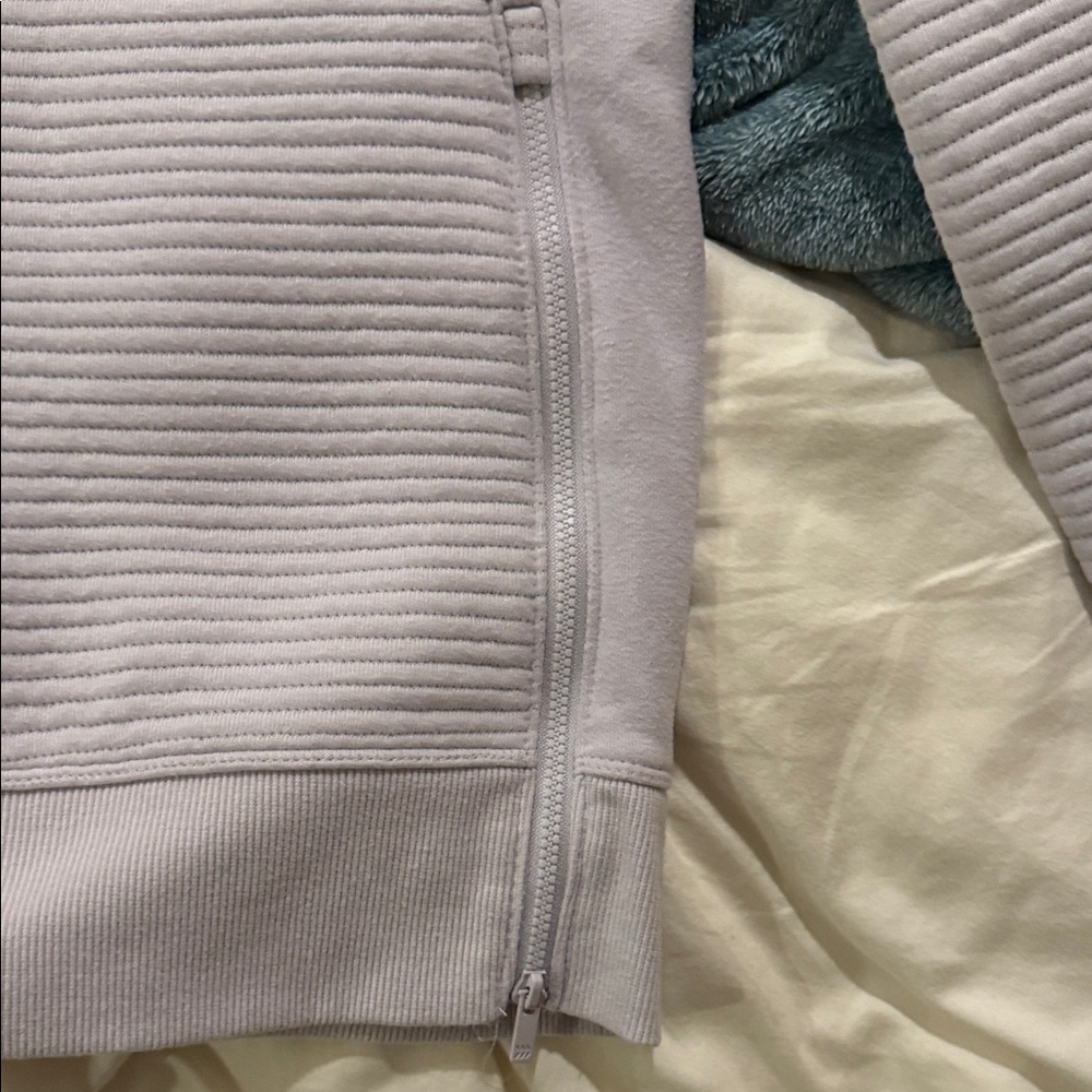 All in Motion Women's Soft Lilac Turtleneck Sweater - Picture 5 of 6
